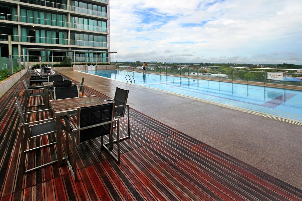 Bernard Holiday Home @ Imperial Suites กูชิง ภายนอก รูปภาพ