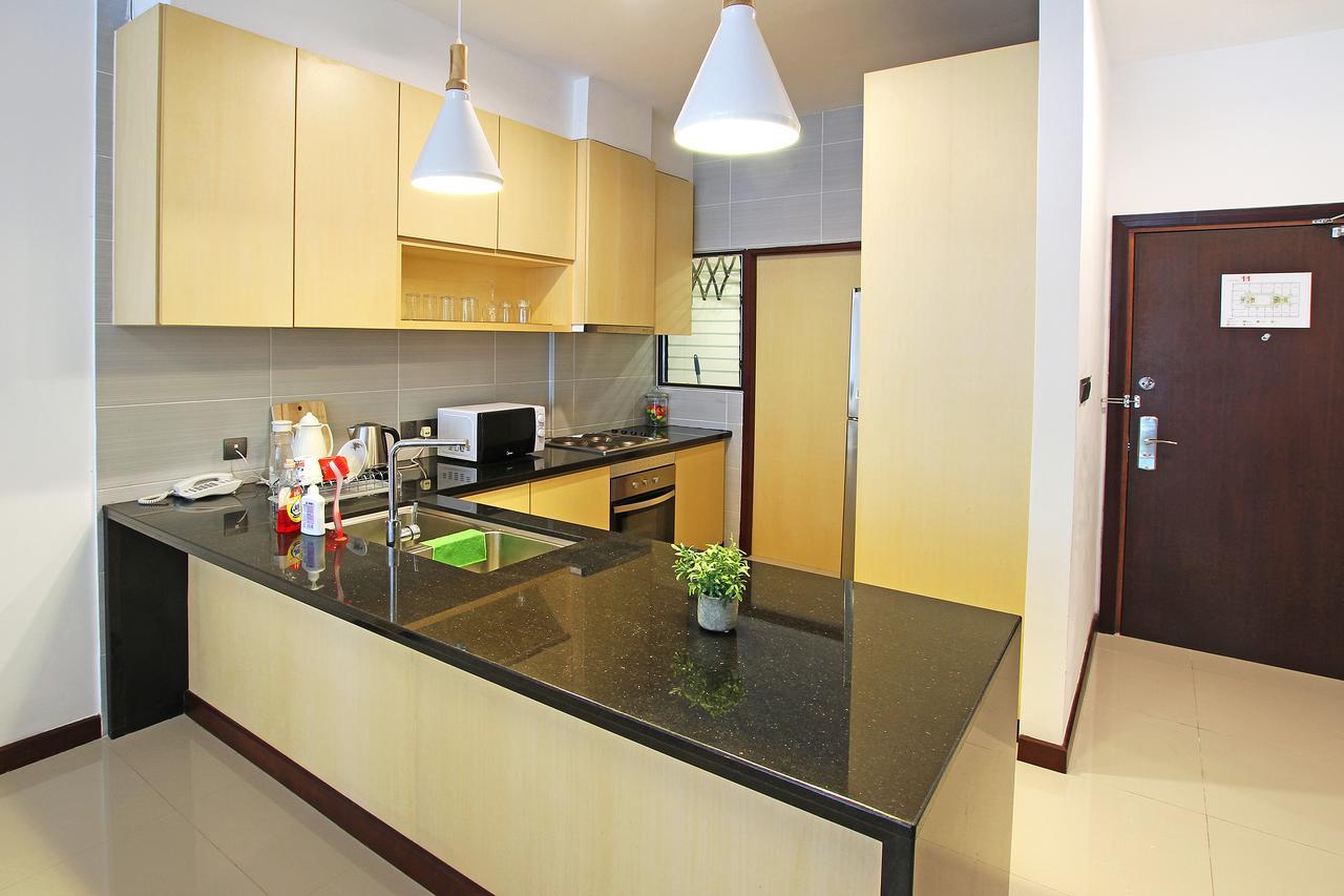 Bernard Holiday Home @ Imperial Suites กูชิง ภายนอก รูปภาพ