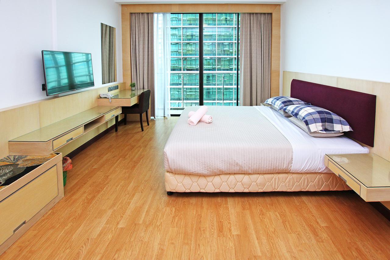 Bernard Holiday Home @ Imperial Suites กูชิง ภายนอก รูปภาพ