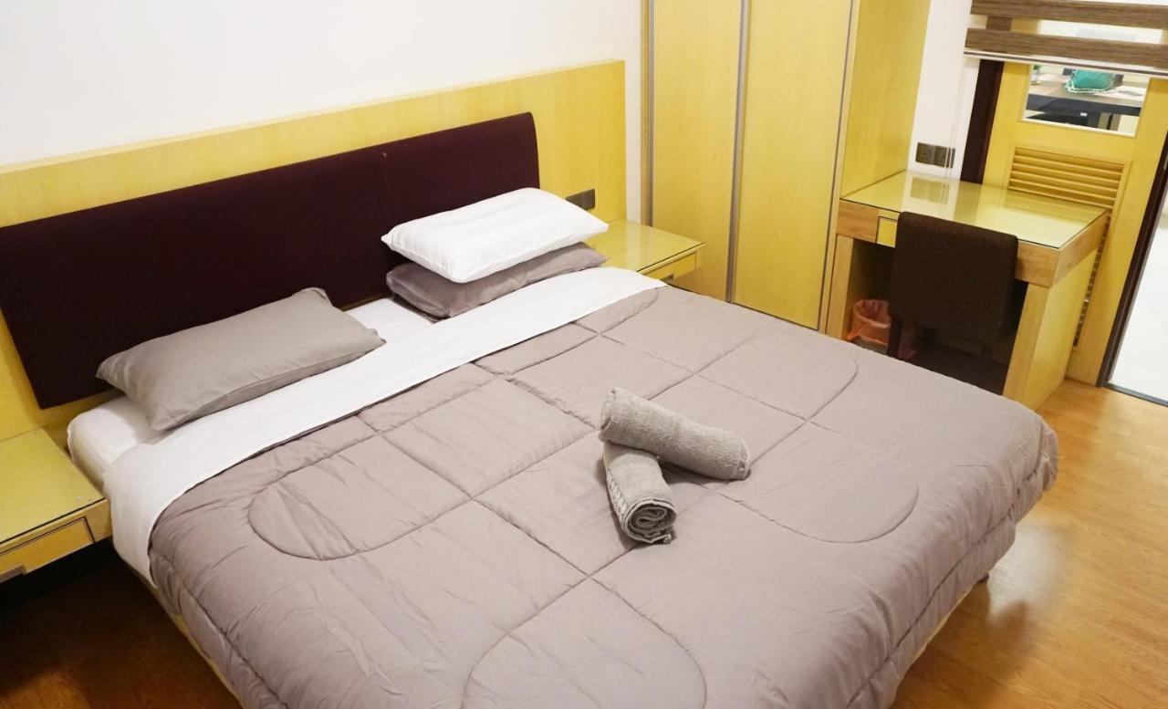 Bernard Holiday Home @ Imperial Suites กูชิง ภายนอก รูปภาพ